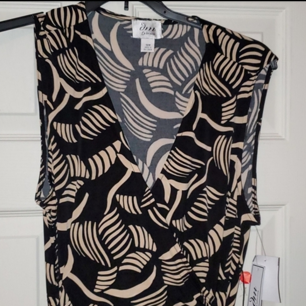 Geo Pattern wrap dress